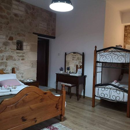 Hanna Koumi Boutique Hotel Kormakiti Room photo
