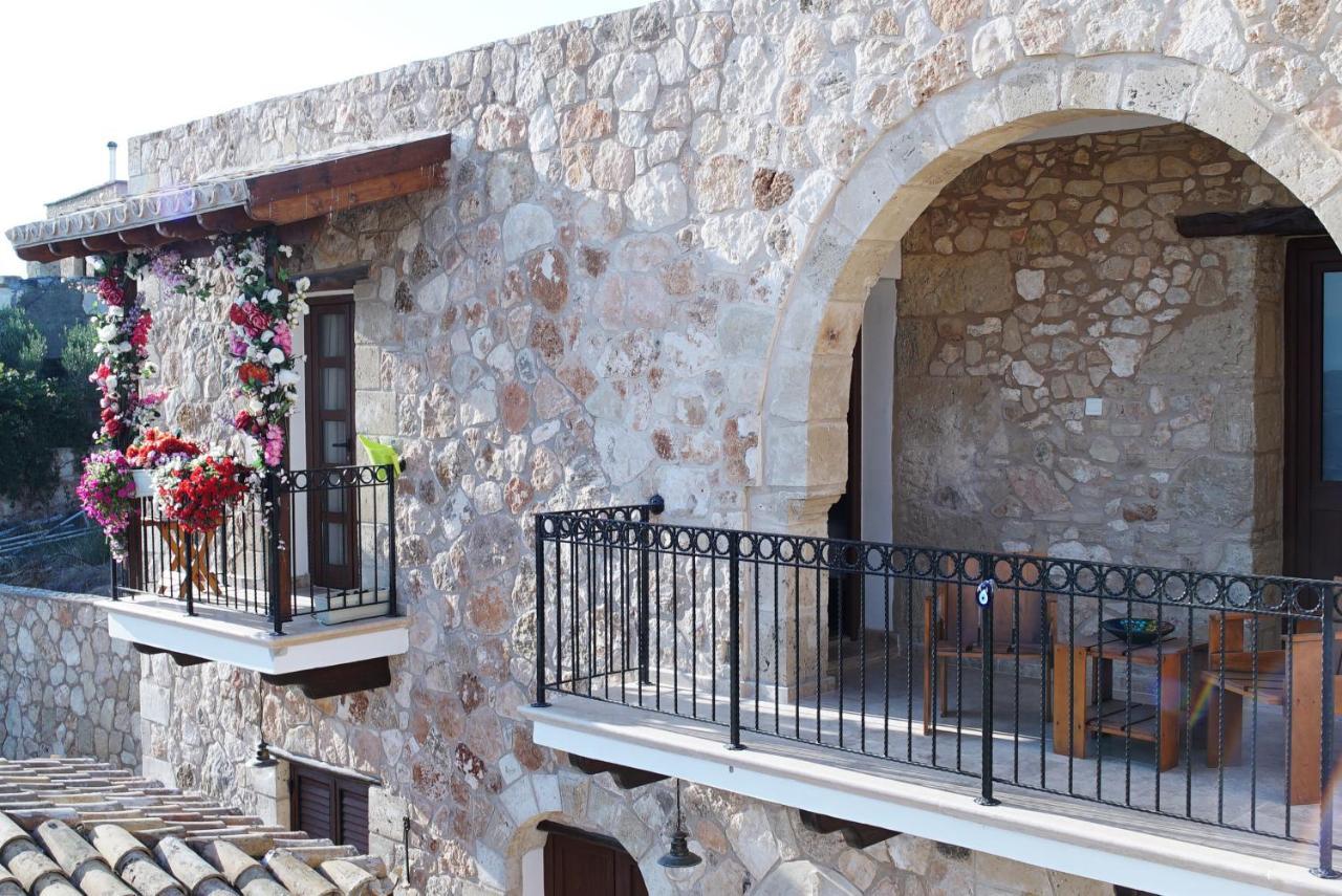 Hanna Koumi Boutique Hotel Kormakiti Exterior photo